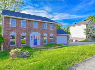 144 Summit Ridge Rd, Hurricane, WV 25526