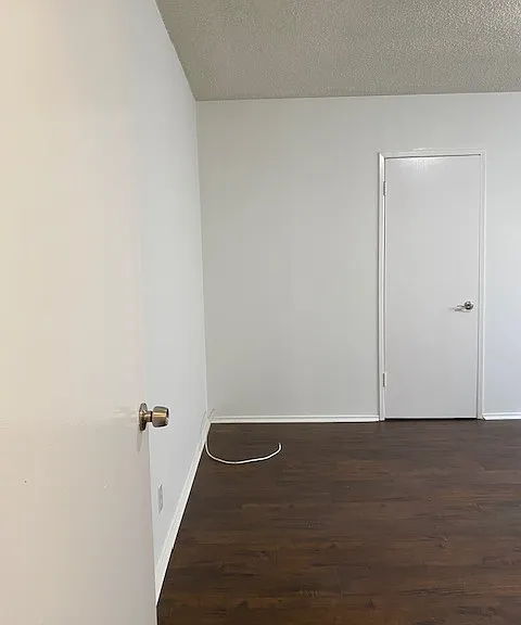 911 N Harper Ave #2 — Photo 19