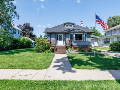 1429 Broad St, Grinnell, IA, 50112