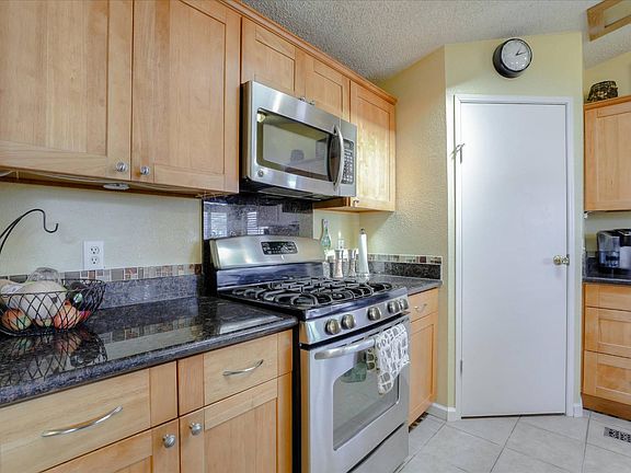 4th image of 600 E Weddell Dr Space 273