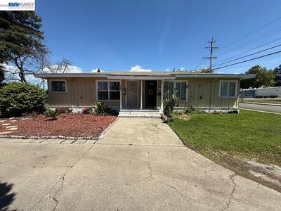 857 Longwood Ave, Hayward, CA, 94541