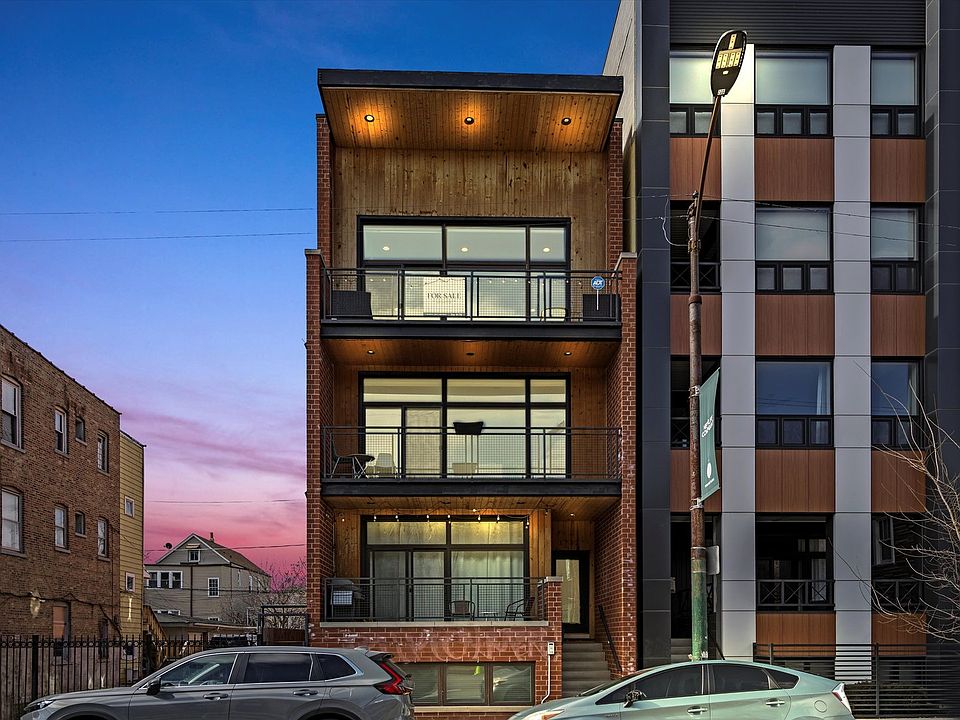 1st image of 1732 N California Ave #3