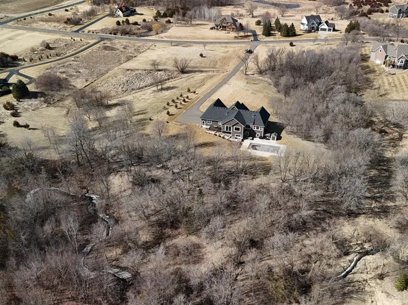 8664 Whisper Creek Trl, Rockford, MN 55373