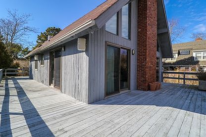 2nd image of 36 Gardiner Ave