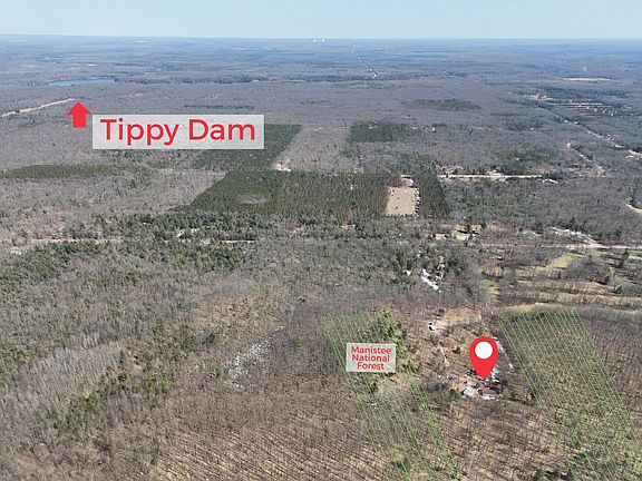 2nd image of 460 Seaman Rd