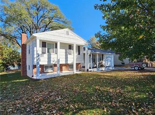 323 Glendale Rd, Liberty, MO 64068