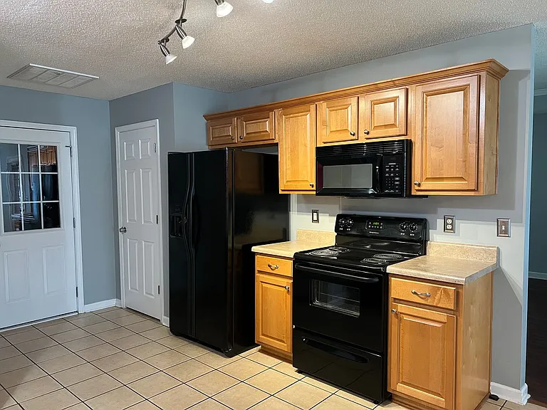 113 Marcelline Ct — Photo 8