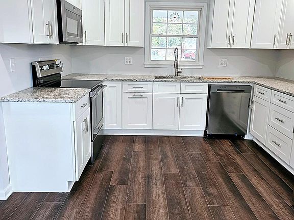 5th image of 4120 Meadow Hill Ln