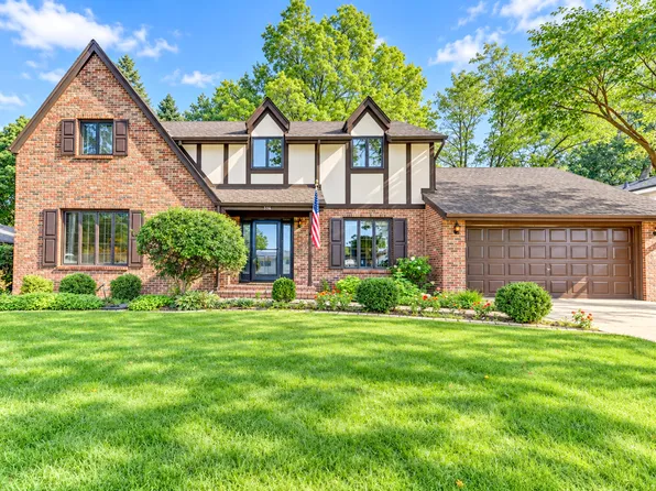 336 Friar Tuck Dr, Schererville, IN 46375