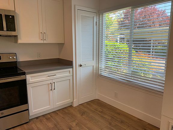 3rd image of 2501 Imola Ave W #102