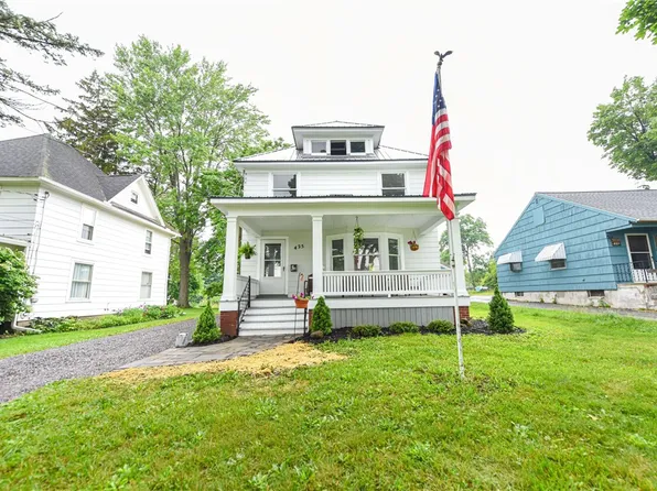 425 Stafford St, Palmyra, NY 14522