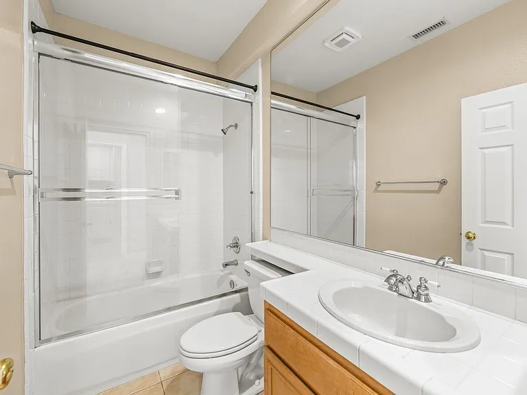 3578 Lang Ranch Pkwy — Photo 10