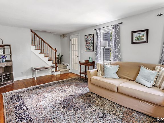 3rd image of 331 Mount Pleasant Avenue