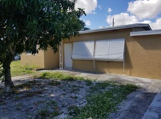 2411 NE 4th St, Boynton Beach, FL 33435