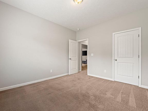 5th image of 1421 Oak Lane