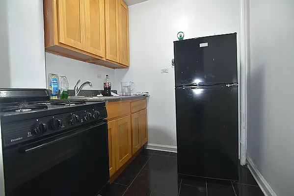 2nd image of 1865 Ocean Ave #N