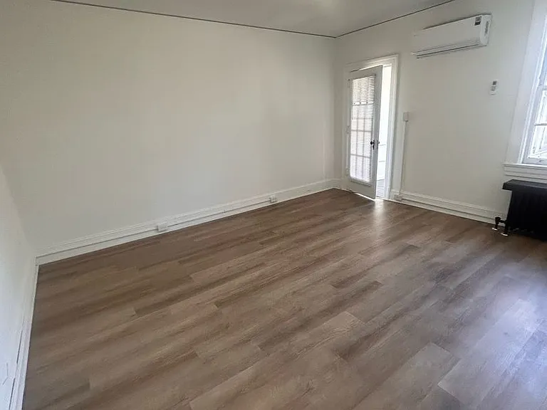 126 Westmoreland Ct — Photo 11