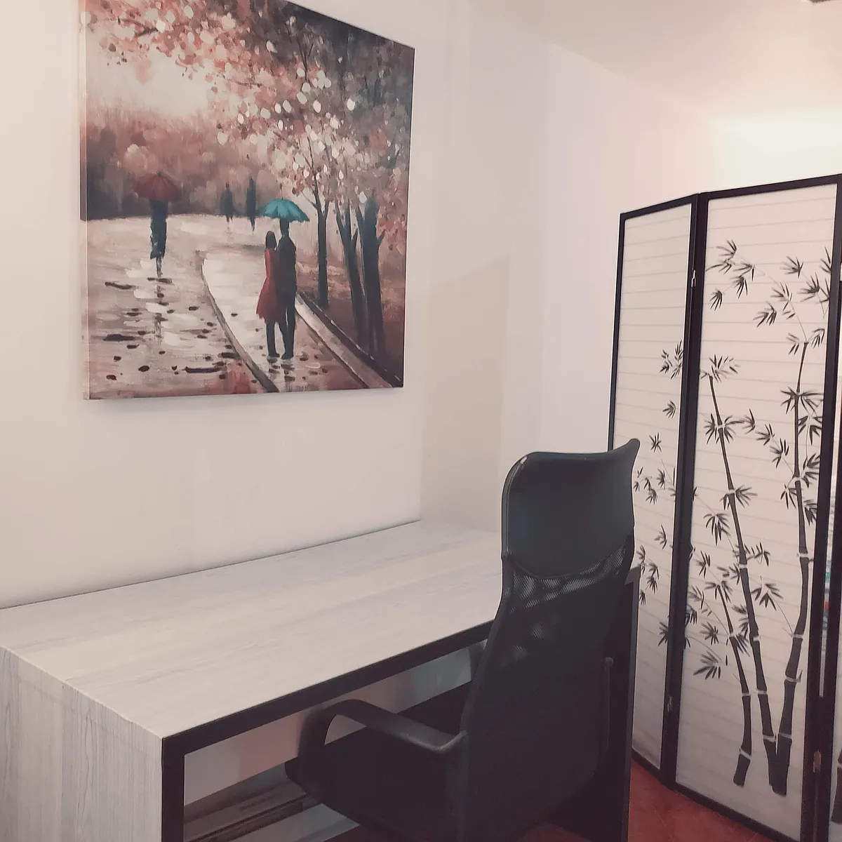 work station - 146 Terrace Ave