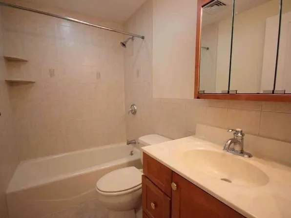 523 Madison Street image 6 of 8