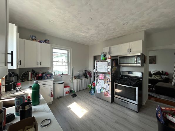 109 Walnut St #6