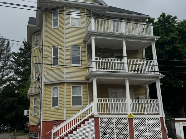 186 Julian St #3, Providence, RI 02909
