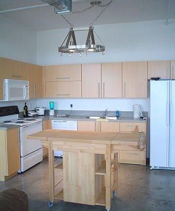 4th image of 444 NE 30th St Unit 606