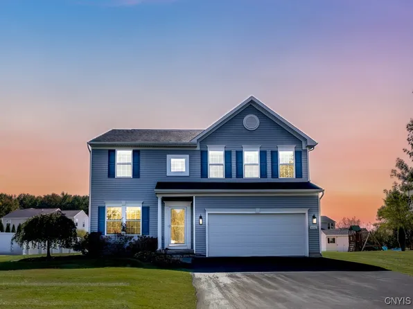 4446 Millstream Dr, Clay, NY 13041