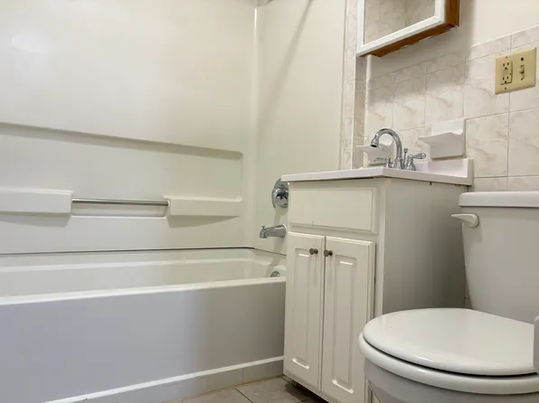 173 West 48th Street image 4 of 4