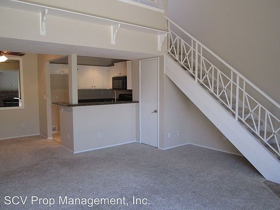 4th image of 23605 Del Monte Dr Unit 250
