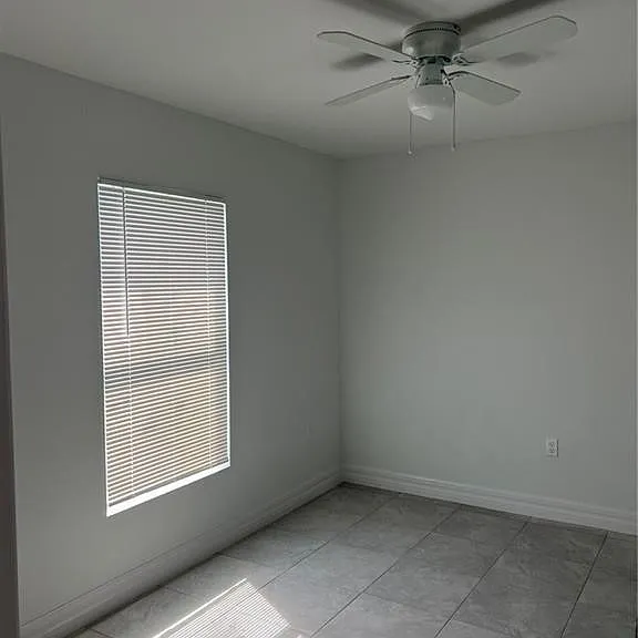 6064 Laurelwood Dr — Photo 8