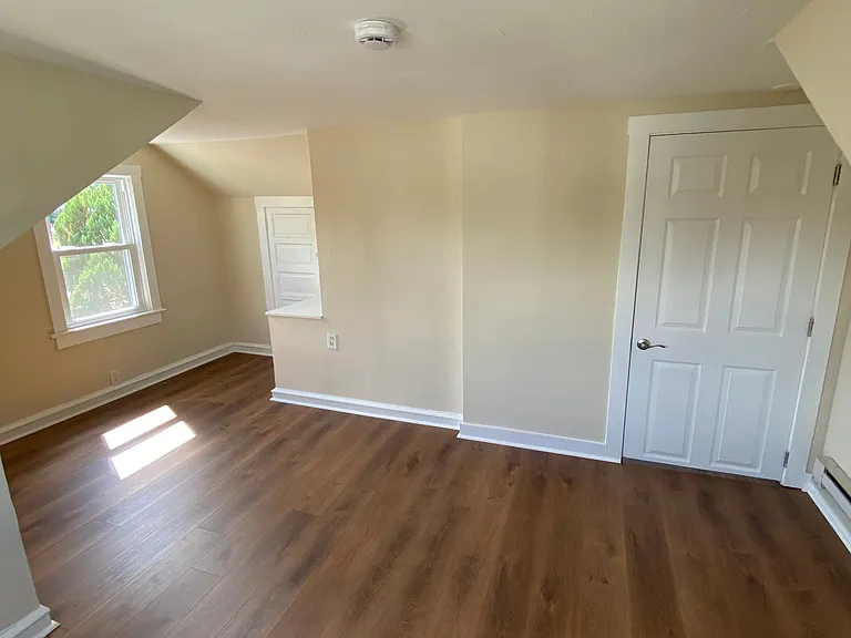 115 Mantua Blvd #B — Photo 18