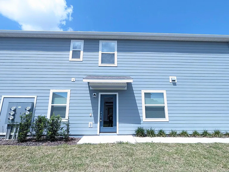 4540 Sparkling Shell Ave — Photo 2
