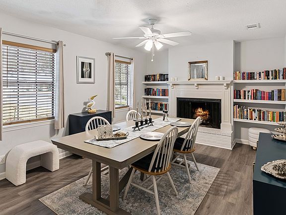 4th image of 157 Belle Point Pkwy