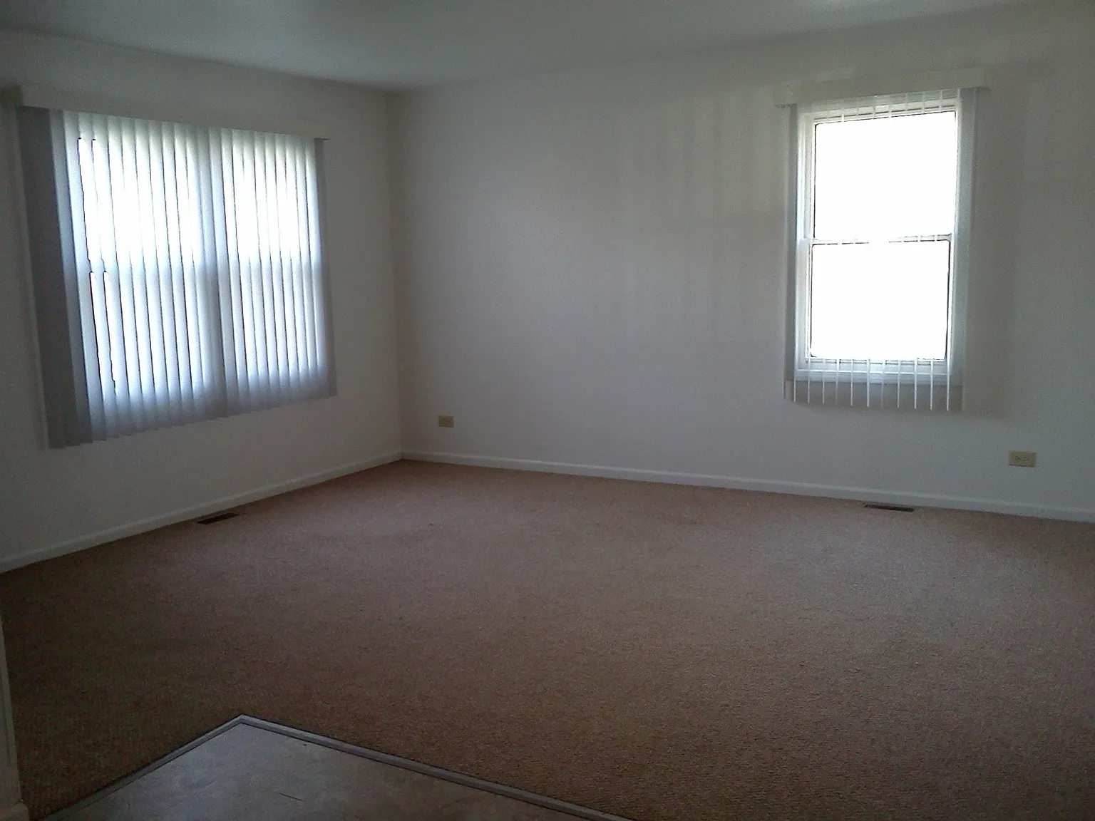 1221 Fairwood Ct photo 1