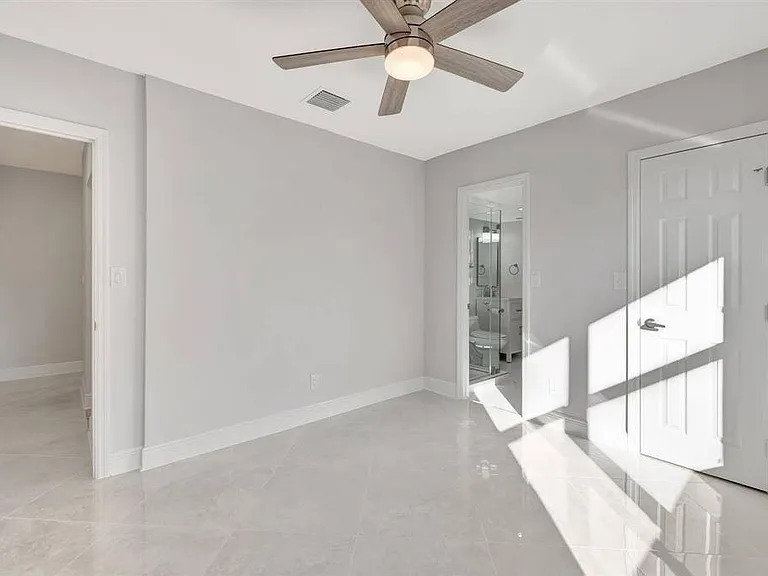 2400 NE 33rd Ave #212 — Photo 21