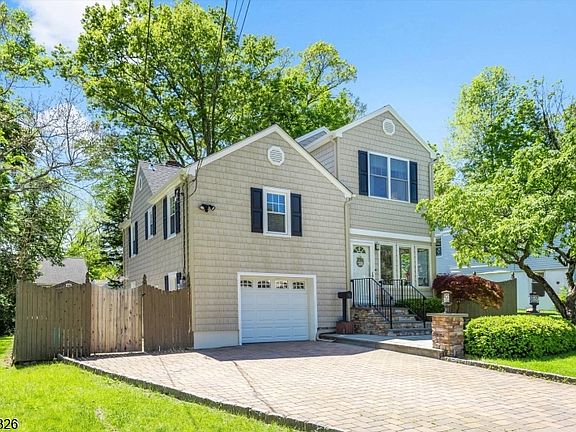 2nd image of 20 Beechwood Rd