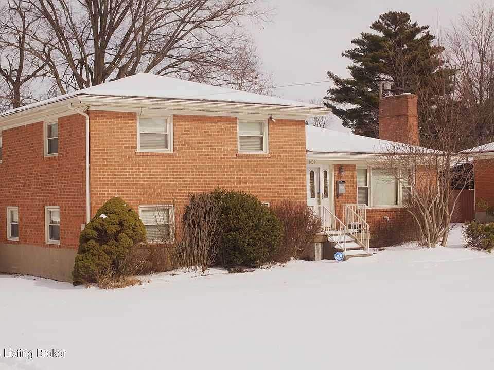 2nd image of 7409 Lorenzo Ln