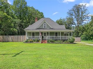 611 E Steeple Chase Rd, Pleasant Garden, NC 27313
