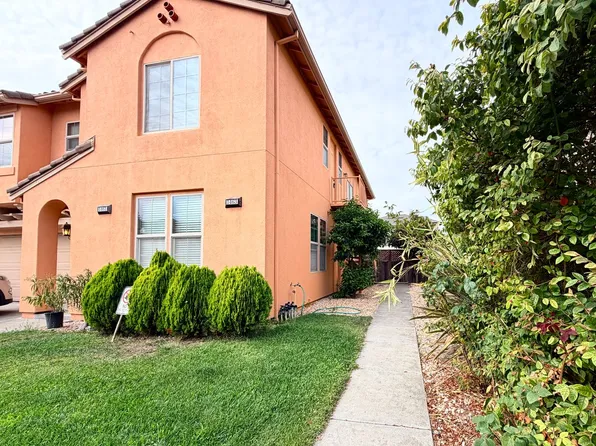1463 Trombetta St, Santa Rosa, CA 95407