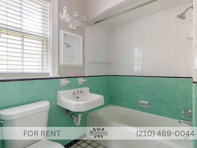 336 E Lullwood Ave #1 — Photo 11