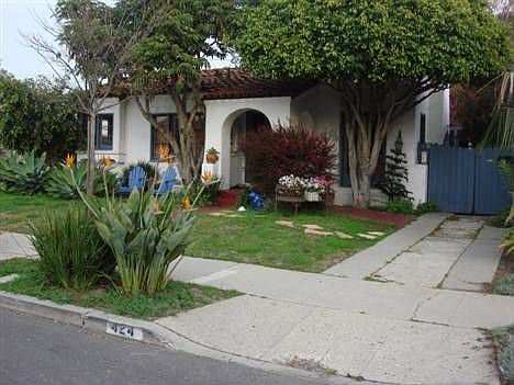 3rd image of 424 S Coronado St