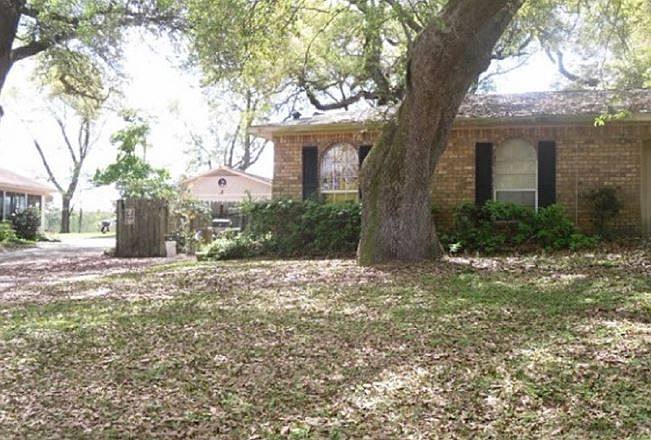 2nd image of 8355 Grand Oaks Dr