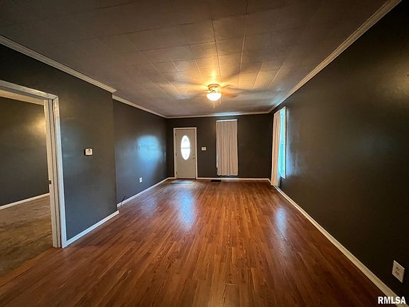 2nd image of 1001 N 4th St