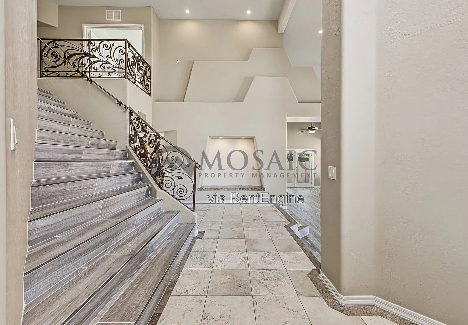 3 bed, 3.5 bath, 2820 sqft, $4,995 — Photo 4
