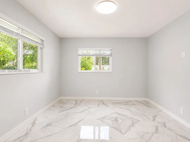 2611 SW 13th Ave #1-2 — Photo 10