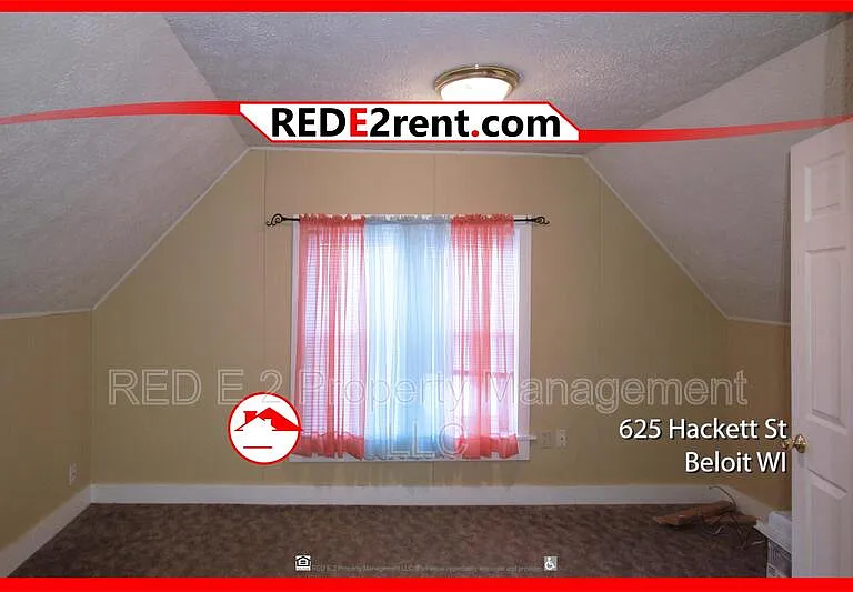 625 Hackett St — Photo 9
