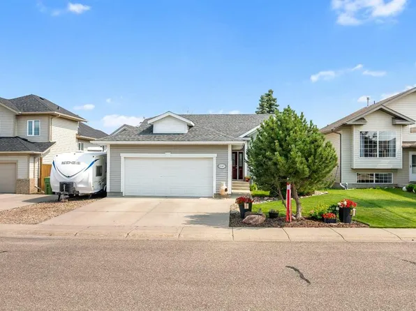 2307 NW 61a Ave, Lloydminster, AB T9V 3J8