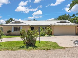 588 El Pueblo Rd NW, Los Ranchos De Albuquerque, NM 87114