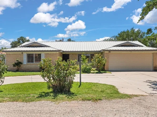 588 El Pueblo Rd NW, Los Ranchos De Albuquerque, NM 87114