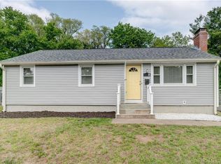 8 Spruce St, Bloomfield, CT 06002